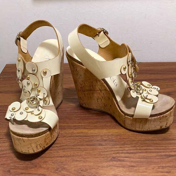 Pedro Garcia Sandal with Cork Wedge, Ankle Strap and Circle Ornaments. Size 38.5 - Picture 2 of 10